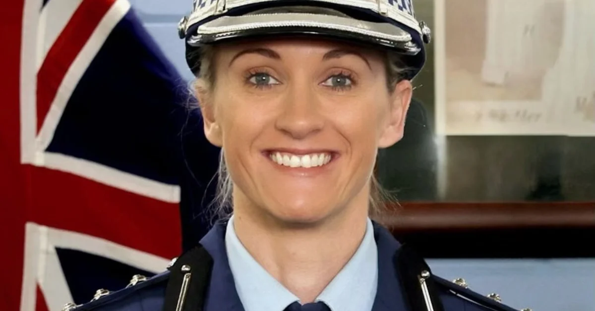 Bondi Beach Community Backs Inspector Amy Scott After Breast Cancer Diagnosis